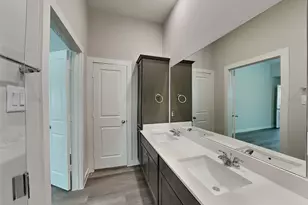 1029 Fallgate Dr, Saginaw, TX 76179 - Photo 9