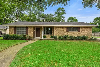 406 N 37th Street, Corsicana, TX 75110 - Photo 1