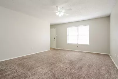 6117 Autumn Springs Drive, Arlington, TX 76001 - Photo 9