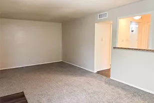 510 W Marvin Ave, Waxahachie, TX 75165 - Photo 3