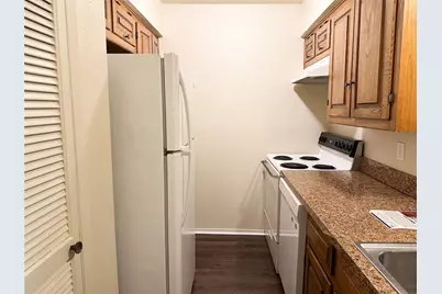 510 W Marvin Avenue #211, Waxahachie, TX 75165 - Photo 5