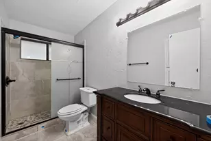 2401 Channing Dr, Grand Prairie, TX 75052 - Photo 27