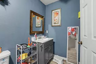 205 S Main St, Bonham, TX 75418 - Photo 17