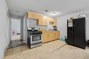 205 S Main St, Bonham, TX 75418 - Photo 5