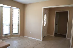 3221 Elkhart Ct, Arlington, TX 76016 - Photo 7