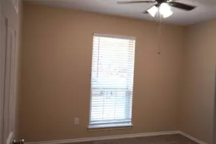 3221 Elkhart Ct, Arlington, TX 76016 - Photo 15