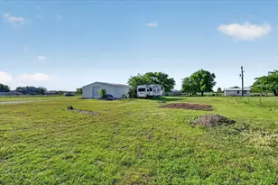 5130 Hillside Loop N, Justin, TX 76247 - Photo 37
