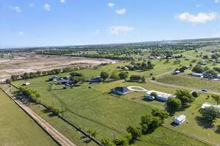 5130 Hillside Loop N, Justin, TX 76247 - Photo 39