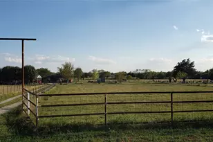 806 N Fm 1752, Savoy, TX 75479 - Photo 17