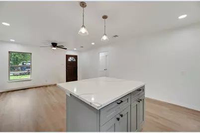 8736 Comer Drive, Dallas, TX 75217 - Photo 11