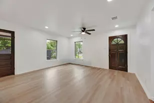 8736 Comer Dr, Dallas, TX 75217 - Photo 7