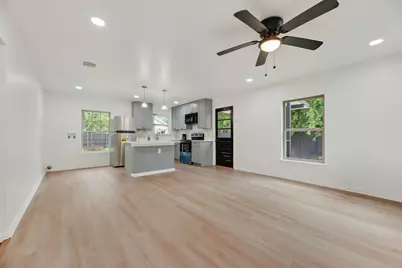 8736 Comer Drive, Dallas, TX 75217 - Photo 5