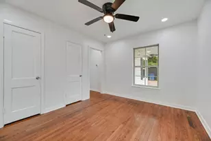 8736 Comer Dr, Dallas, TX 75217 - Photo 15