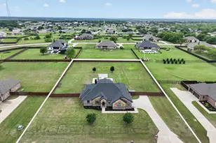 10917 Chriswood Dr, Crowley, TX 76036 - Photo 1
