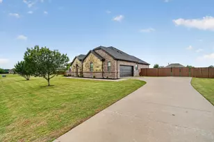 10917 Chriswood Dr, Crowley, TX 76036 - Photo 35