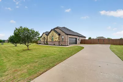 10917 Chriswood Drive, Crowley, TX 76036 - Photo 35