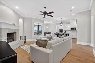 10917 Chriswood Dr, Crowley, TX 76036 - Photo 11