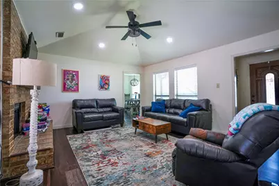 6320 Leasa Court, Sachse, TX 75048 - Photo 5