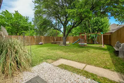 6320 Leasa Court, Sachse, TX 75048 - Photo 13