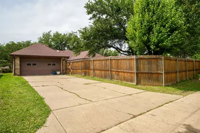 6320 Leasa Court, Sachse, TX 75048 - Photo 15