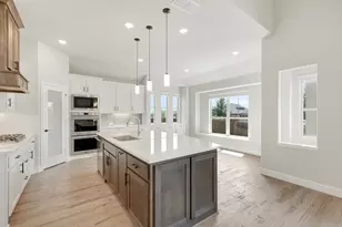 361 Tony St, Burleson, TX 76028 - Photo 17