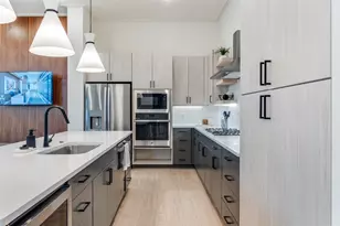 2929 Oak Lawn Ave, Dallas, TX 75219 - Photo 9
