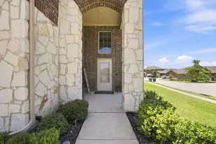 2070 Puma St, Crandall, TX 75114 - Photo 3