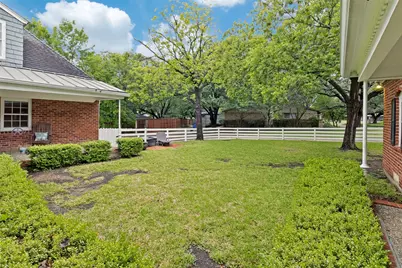 6555 Dartbrook Drive, Dallas, TX 75254 - Photo 9