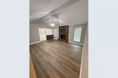 817 Lynne Lane, Burleson, TX 76028 - Photo 3