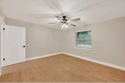 129 N Dobson Street, Burleson, TX 76028 - Photo 17