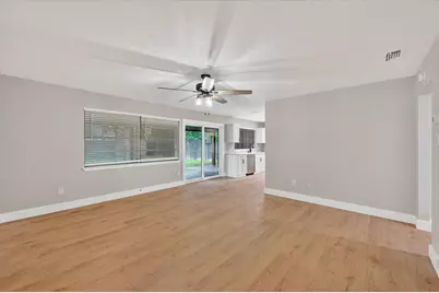 129 N Dobson Street, Burleson, TX 76028 - Photo 3