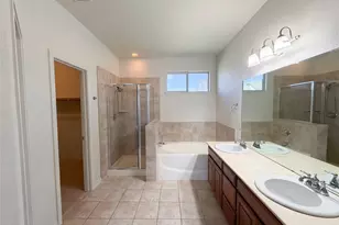 1602 Summercrest Dr, Cleburne, TX 76033 - Photo 13