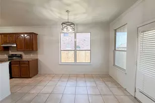 1602 Summercrest Dr, Cleburne, TX 76033 - Photo 5