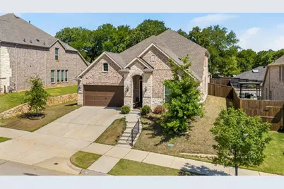 2204 Christopher Lane, Euless, TX 76040 - Photo 3