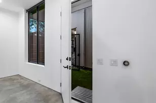 2422 N Carroll Ave, Dallas, TX 75204 - Photo 5