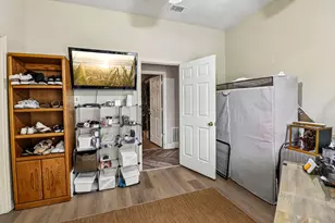 4208 Bretton Bay Cir, Dallas, TX 75287 - Photo 17