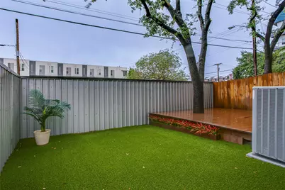 3801 San Jacinto #E, Dallas, TX 75204 - Photo 31