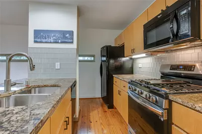 3801 San Jacinto #E, Dallas, TX 75204 - Photo 13