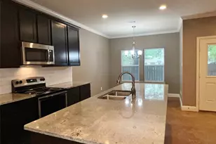 1312 W Jefferson St, Waxahachie, TX 75165 - Photo 5