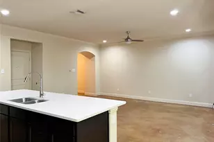 1312 W Jefferson St, Waxahachie, TX 75165 - Photo 3