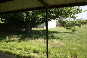 103 Wolf Cir, Graham, TX 76450 - Photo 21