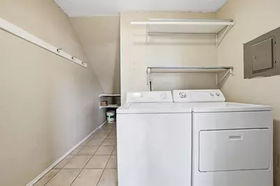 1371 S 11th Street, Waco, TX 76706 - Photo 11