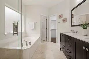 2632 Britany Cir, Bedford, TX 76022 - Photo 17