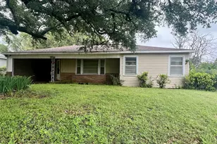 1314 W Water St, Weatherford, TX 76086 - Photo 3