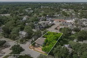 401 E Bridge St, Granbury, TX 76048 - Photo 35