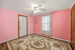 401 E Bridge St, Granbury, TX 76048 - Photo 21