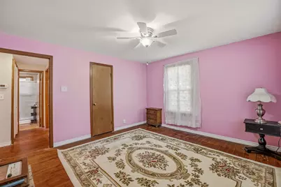 401 E Bridge Street, Granbury, TX 76048 - Photo 19