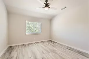 1325 Creekbank Dr, McKinney, TX 75071 - Photo 9