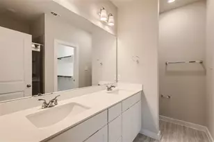 1325 Creekbank Dr, McKinney, TX 75071 - Photo 11