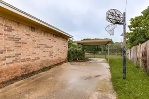 520 Lake Crest Pkwy, Azle, TX 76020 - Photo 21